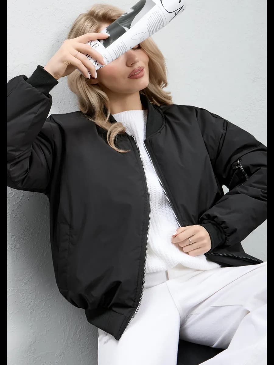 Бомбер демисезонный утепленный оверсайз