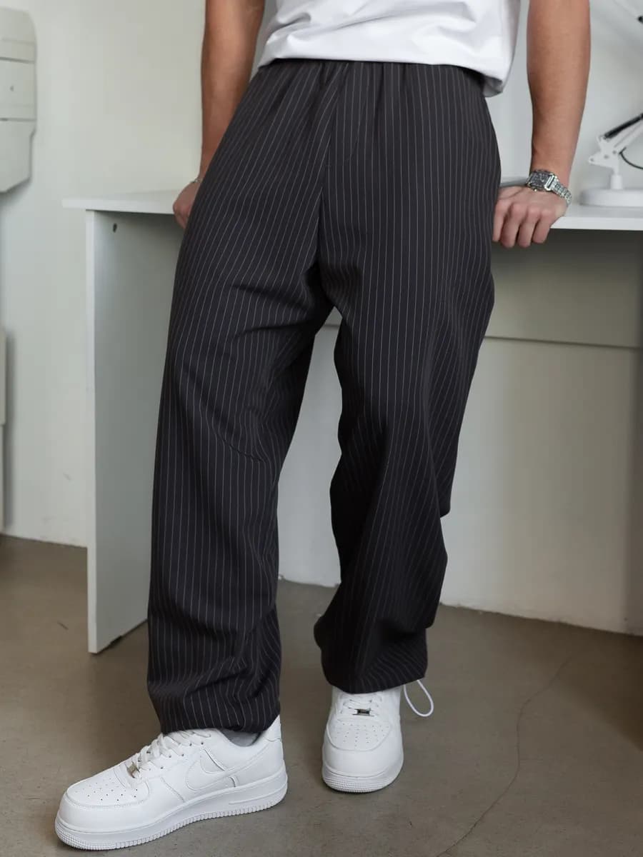 Брюки классические прямые широкие