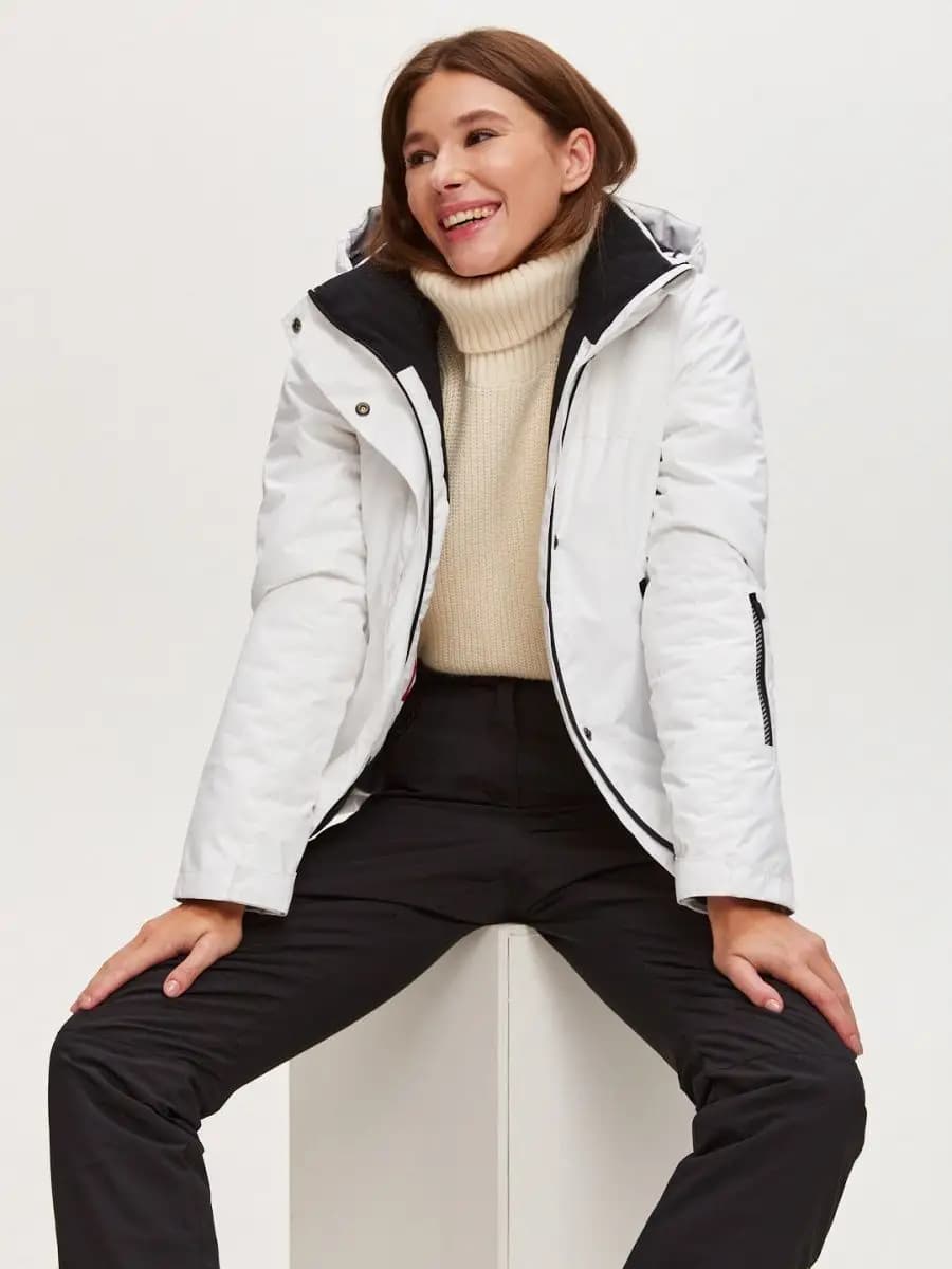 Зимняя спортивная куртка