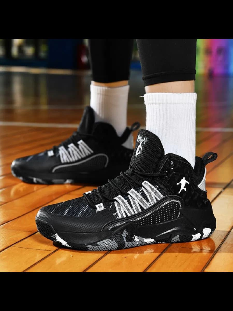 Баскетбольные кроссовки