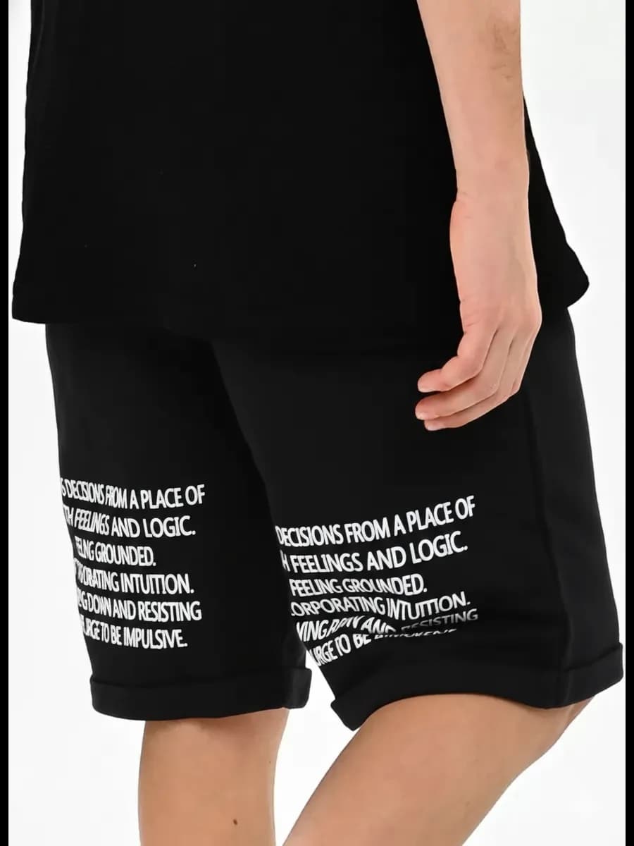 Шорты черные спортивные с карманами