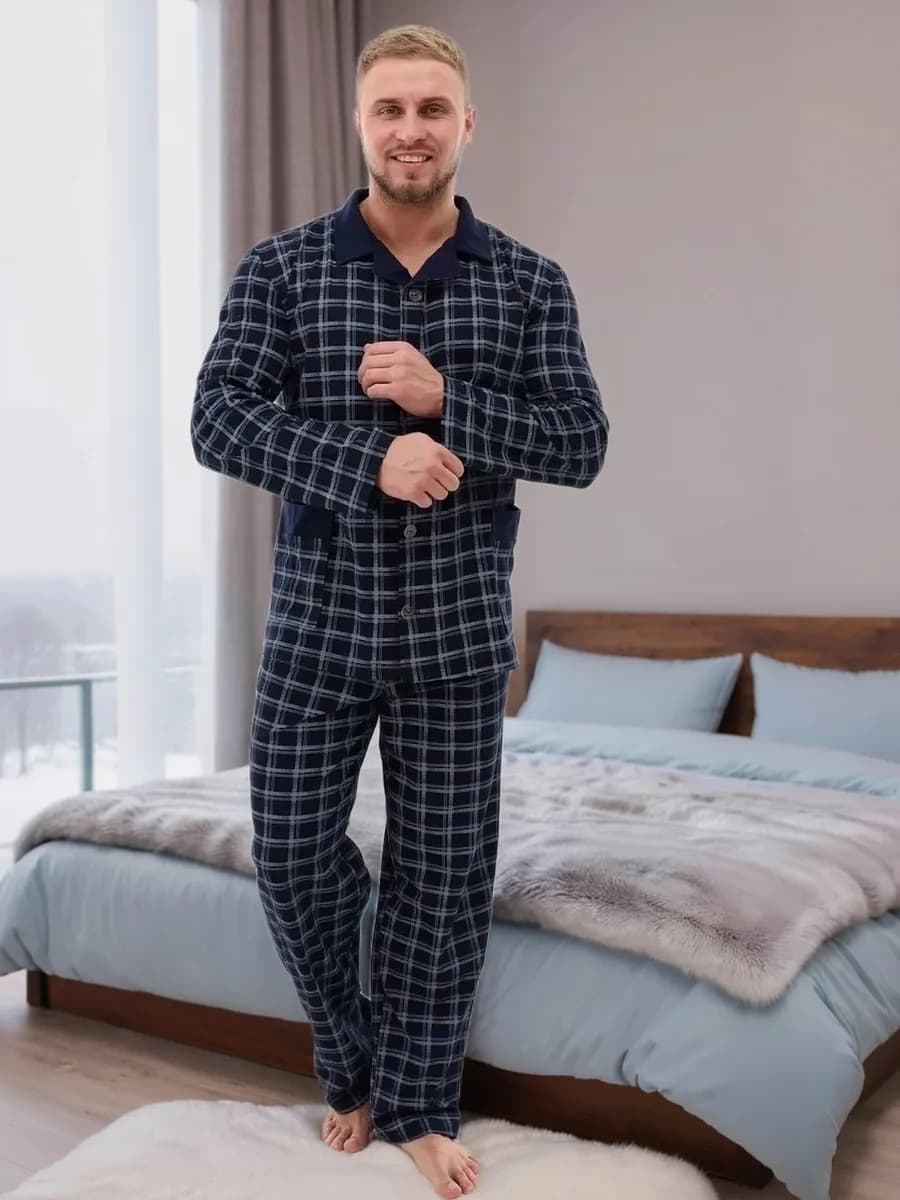 Пижама с брюками и рубашкой больших размеров