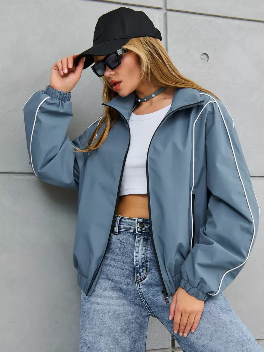 Спортивная ветровка без капюшона