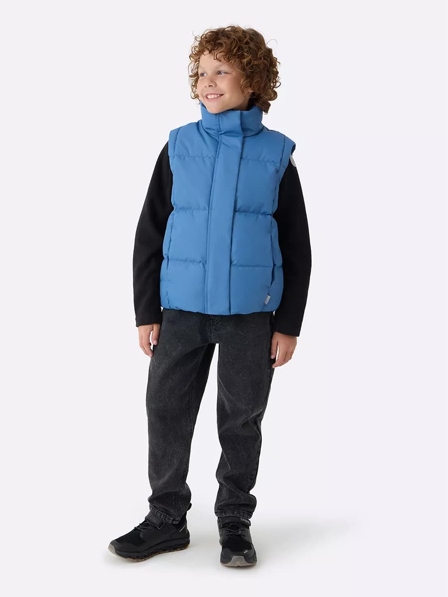 Демисезонная жилетка детская утепленная