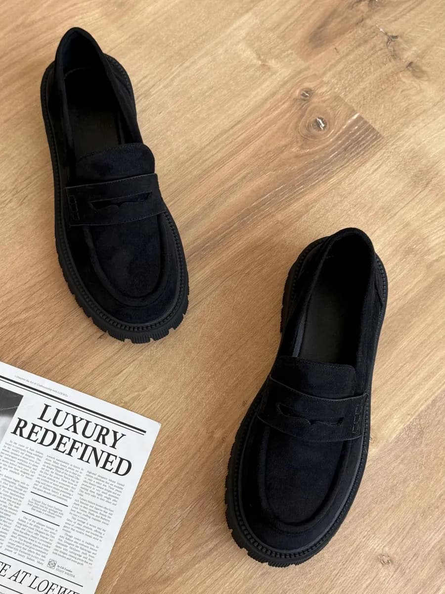 Замшевые лоферы на платформе