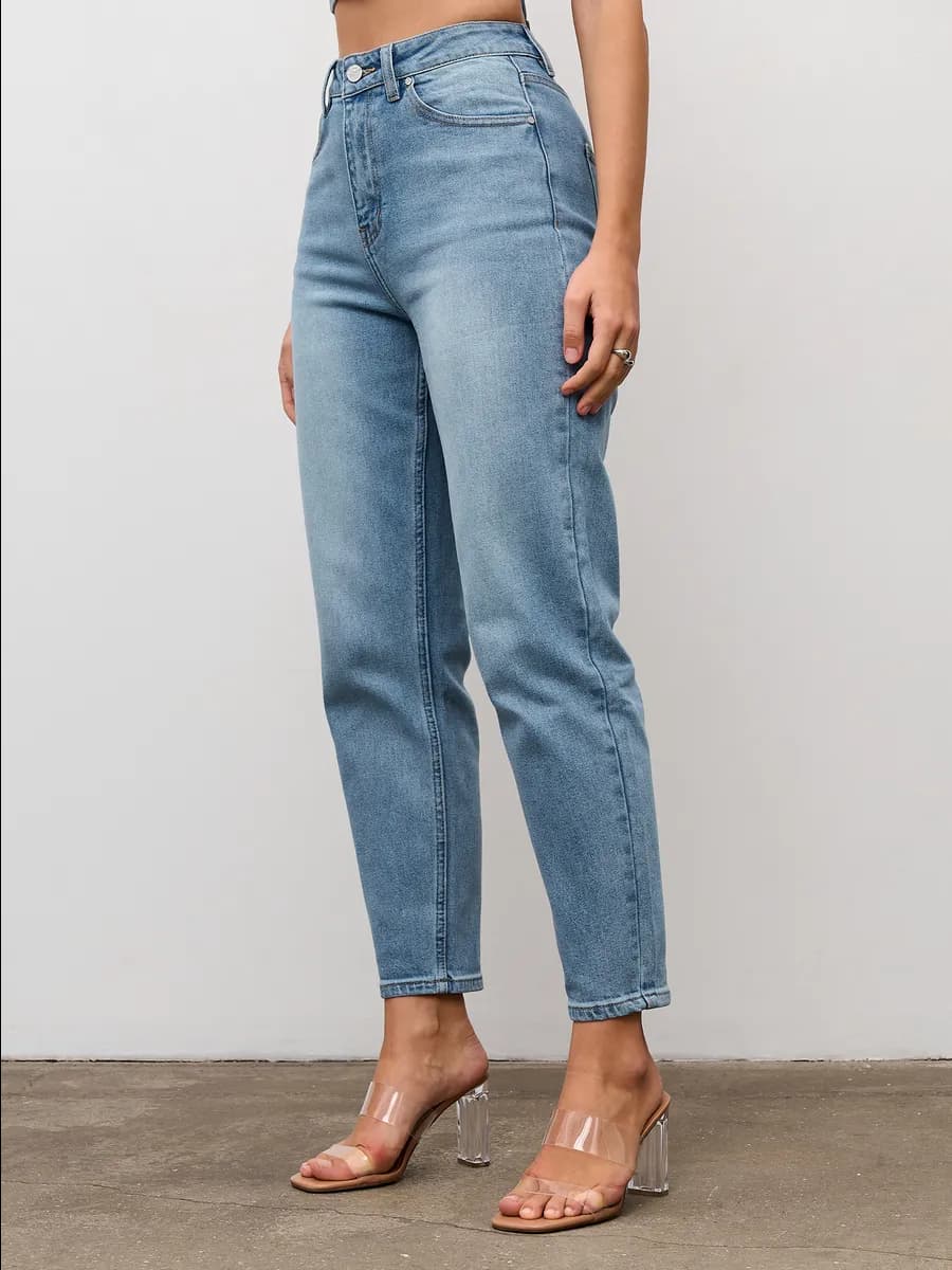 Джинсы мом с высокой посадкой