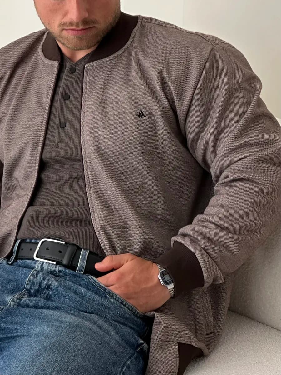 Мужской трикотажный бомбер без капюшона