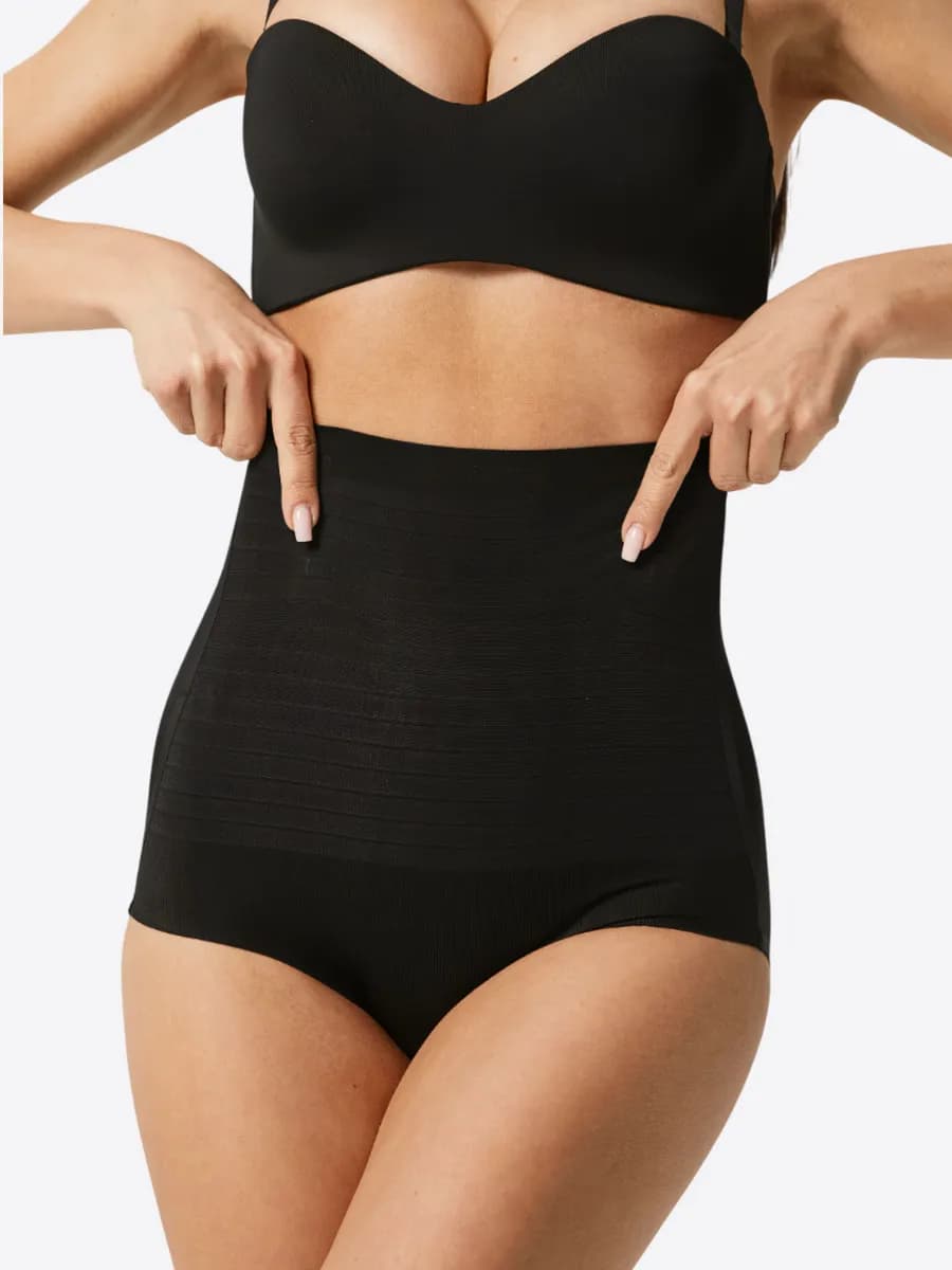 Утягивающие трусы корректирующее белье