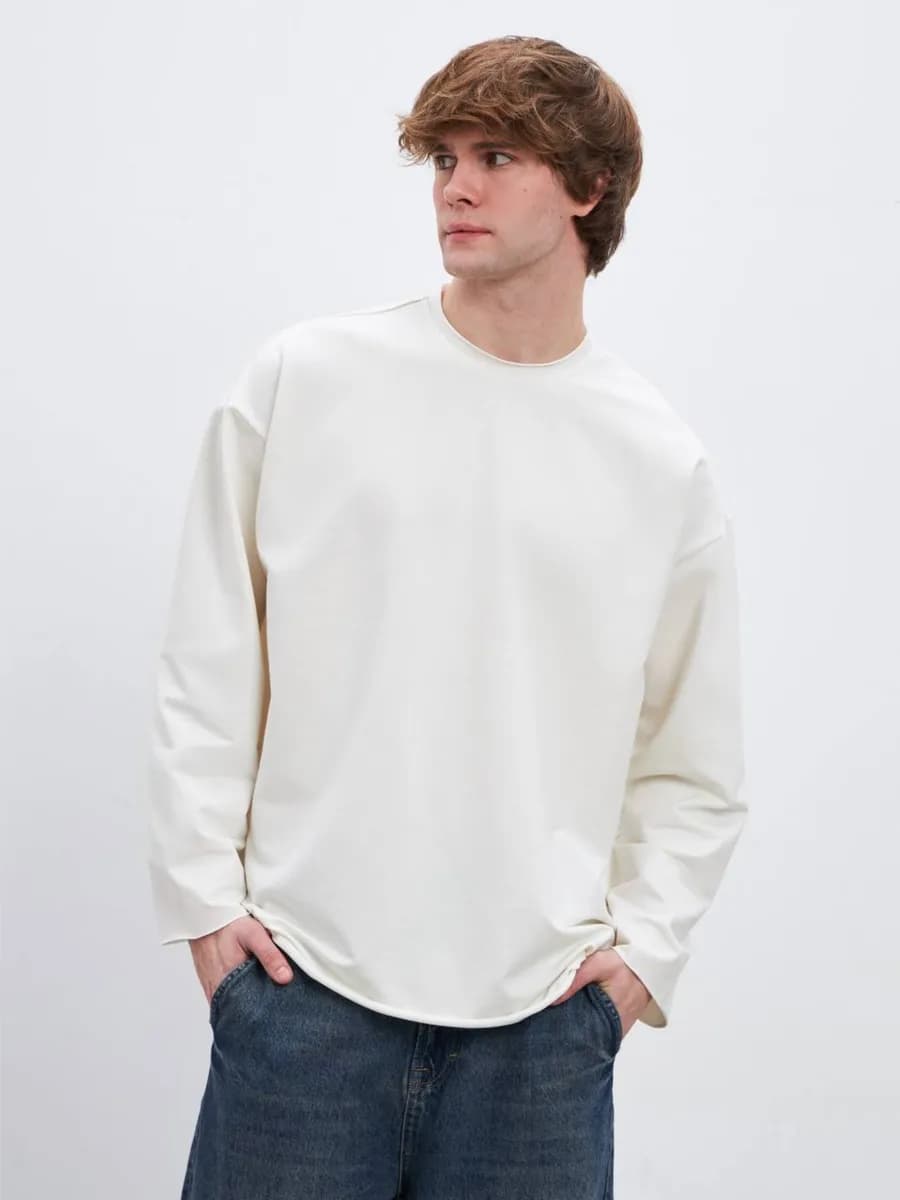 Лонгслив оверсайз из плотной ткани