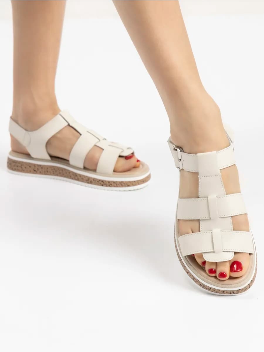 Босоножки женские без каблука