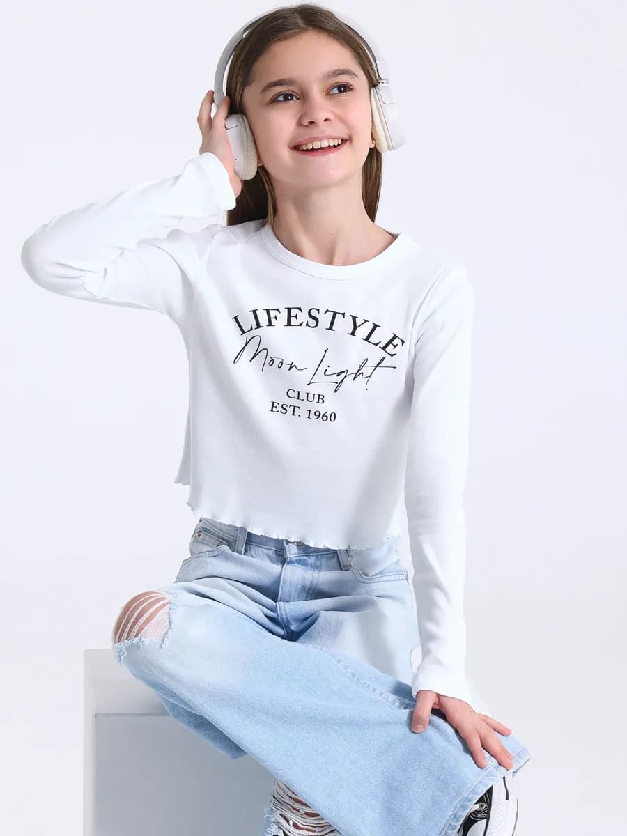 Лонгслив укороченный в корейском стиле