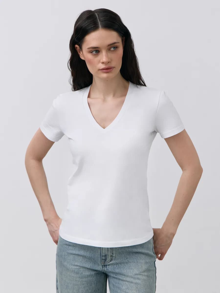 Футболка топ женский летний с коротким рукавом с вырезом