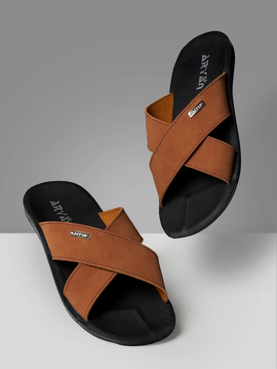 Шлепанцы кожаные