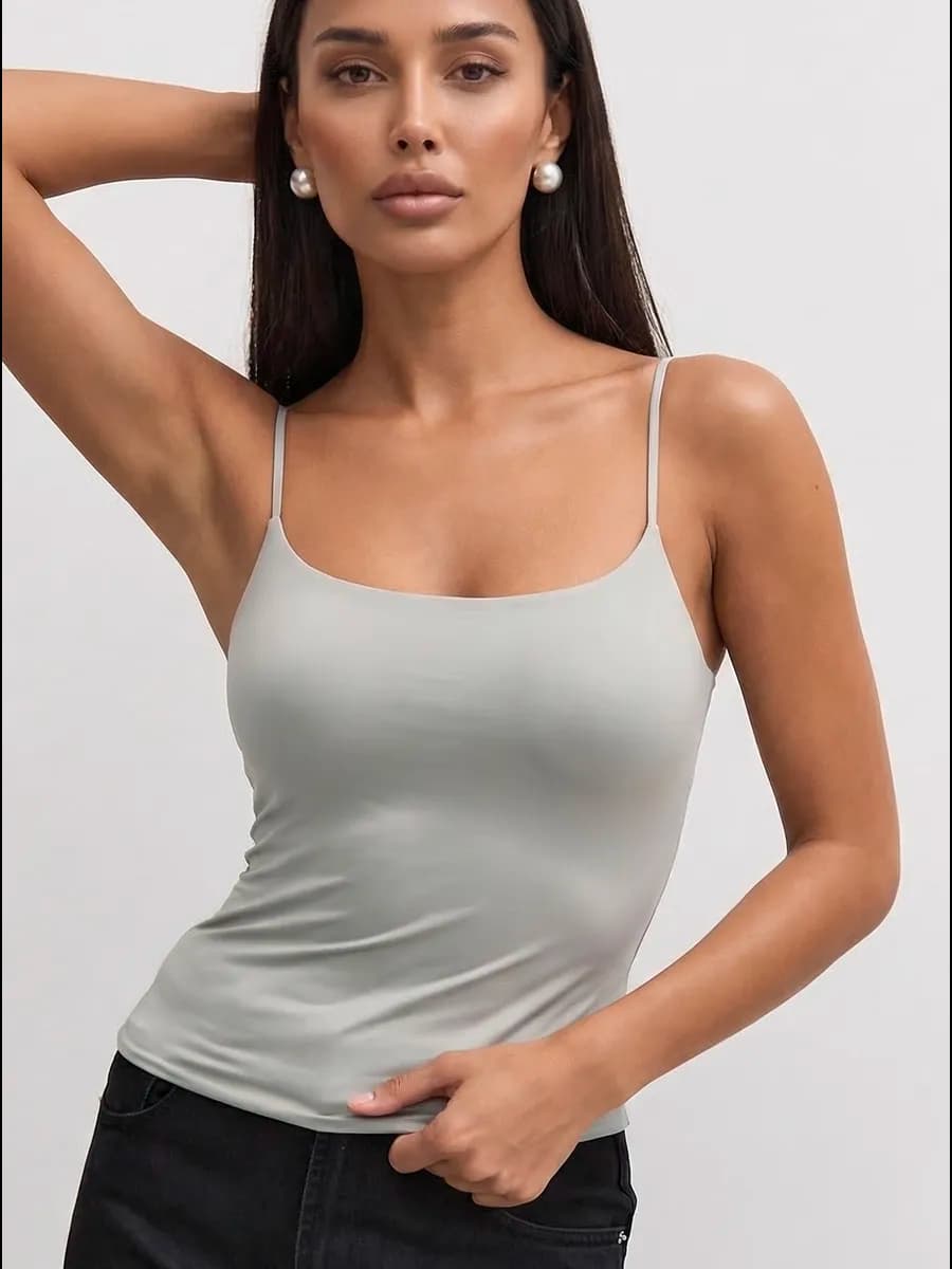 Топ на бретелях удлиненный