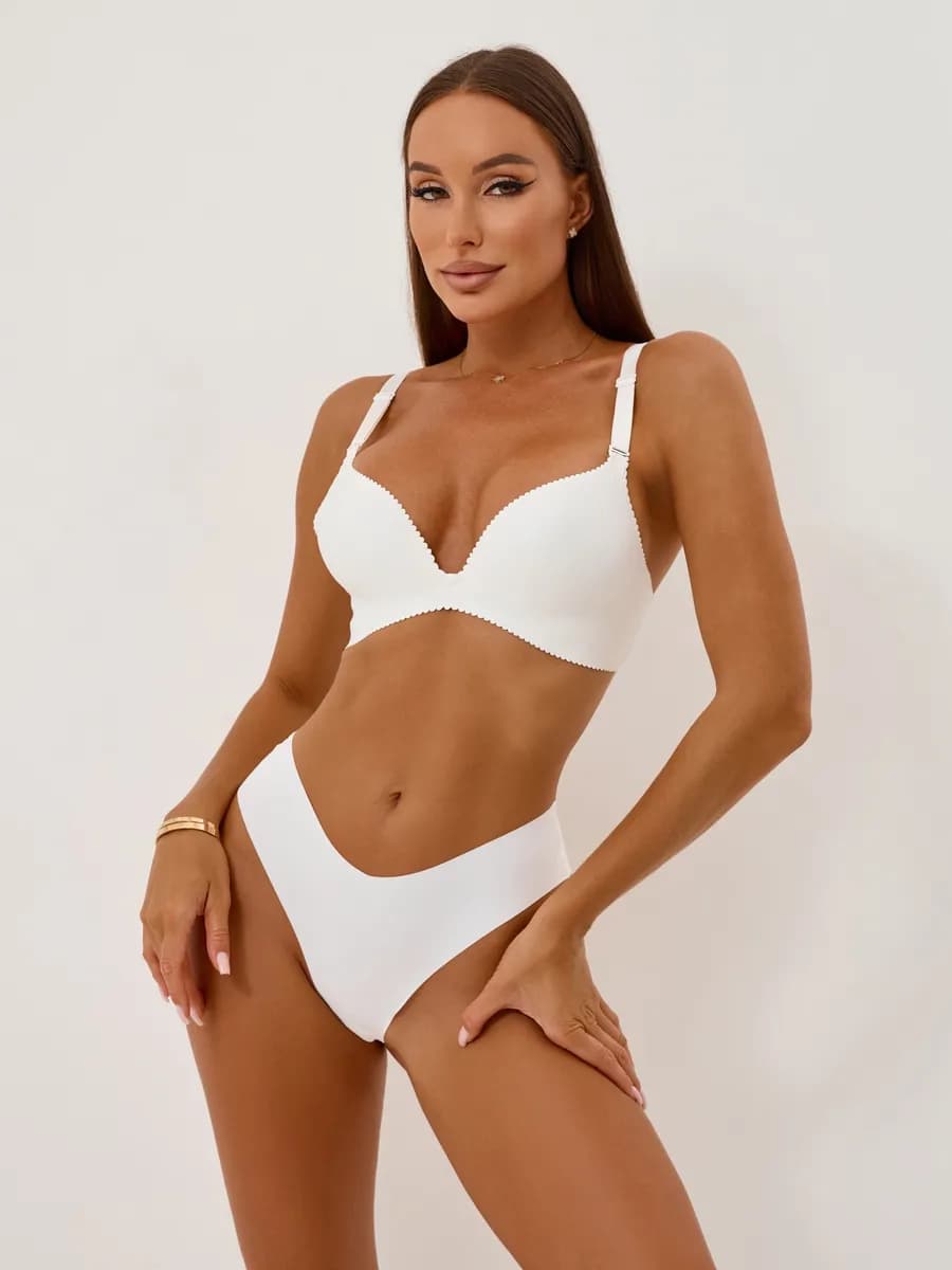 Бюстгальтер гладкий без косточек с пушапом