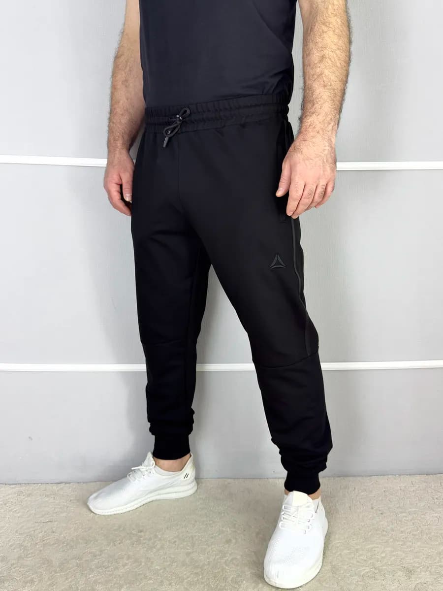 Штаны спортивные трикотажные