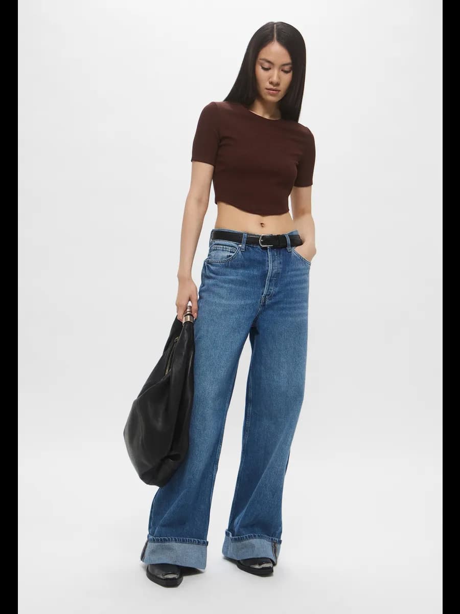 Футболка топ с фигурным низом