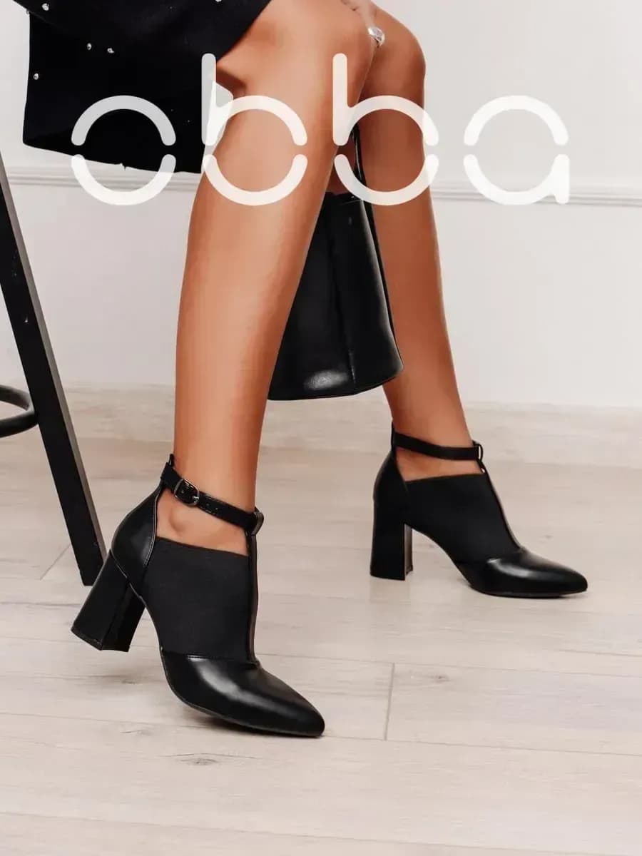 Вечерние ботильоны на каблуке туфли с острым носом