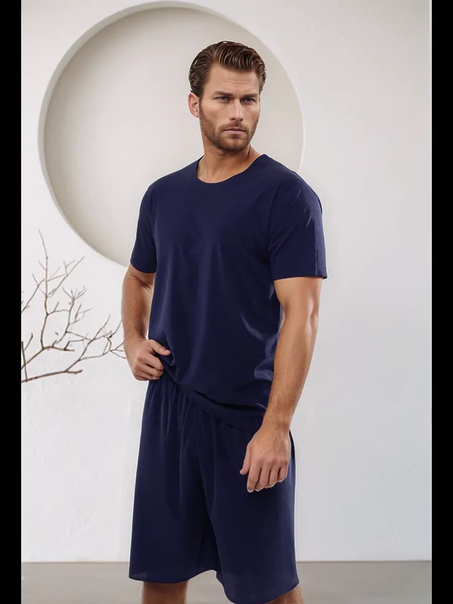 Летняя пижама с шортами и футболкой. Домашний костюм