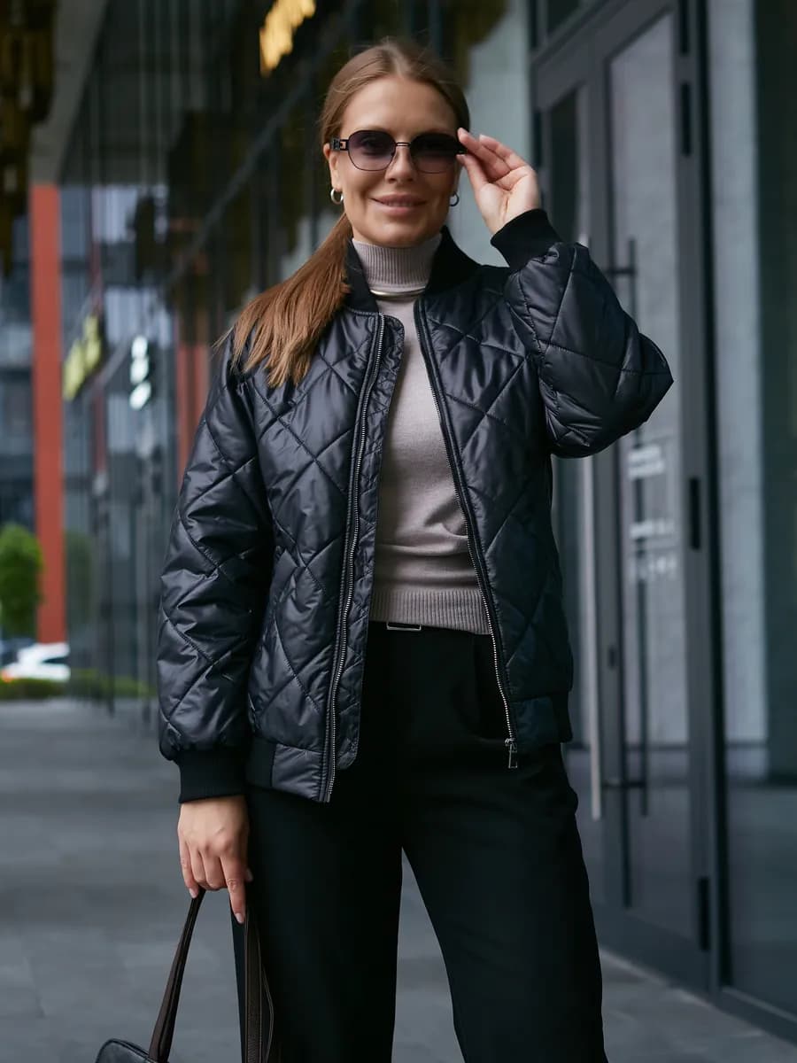 Бомбер куртка стеганая утепленная