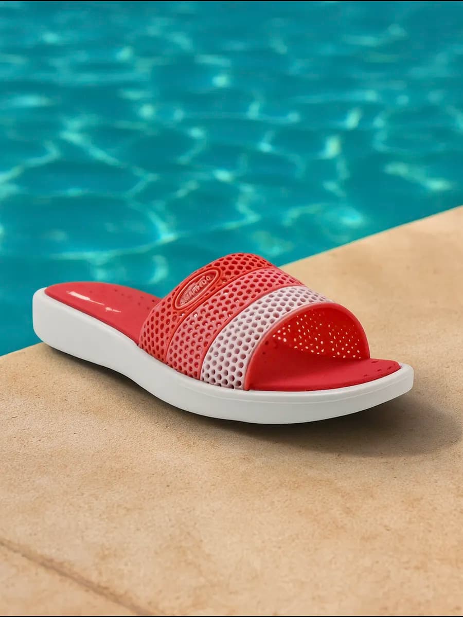 Шлепанцы резиновые пляжные