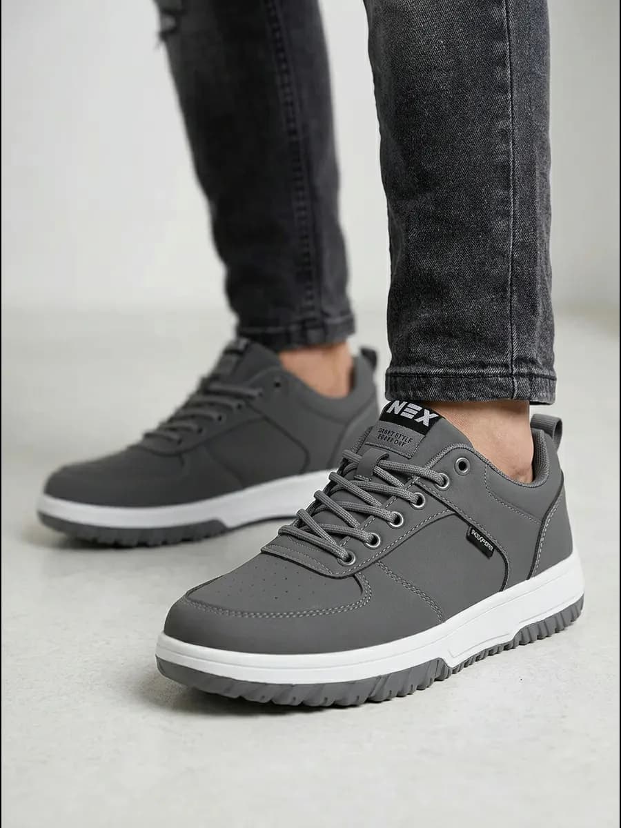 Кроссовки демисезонные