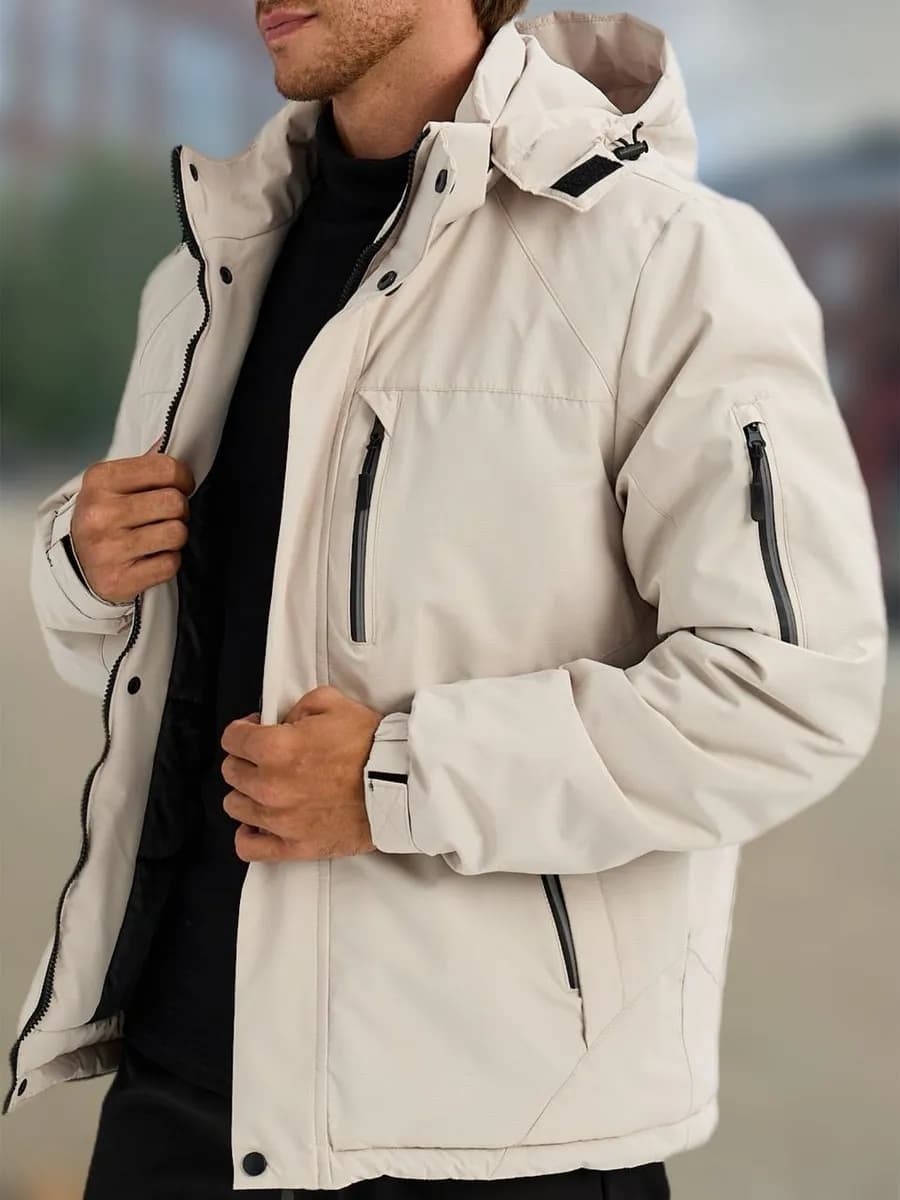 Куртка демисезонная с капюшоном