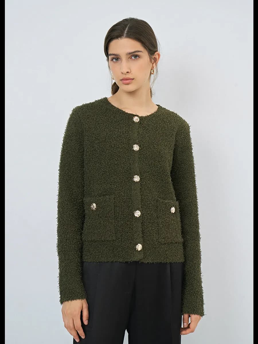 Укороченный кардиган из махровой пряжи