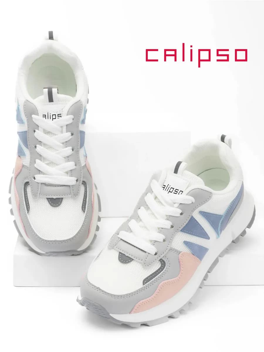 Кроссовки женские