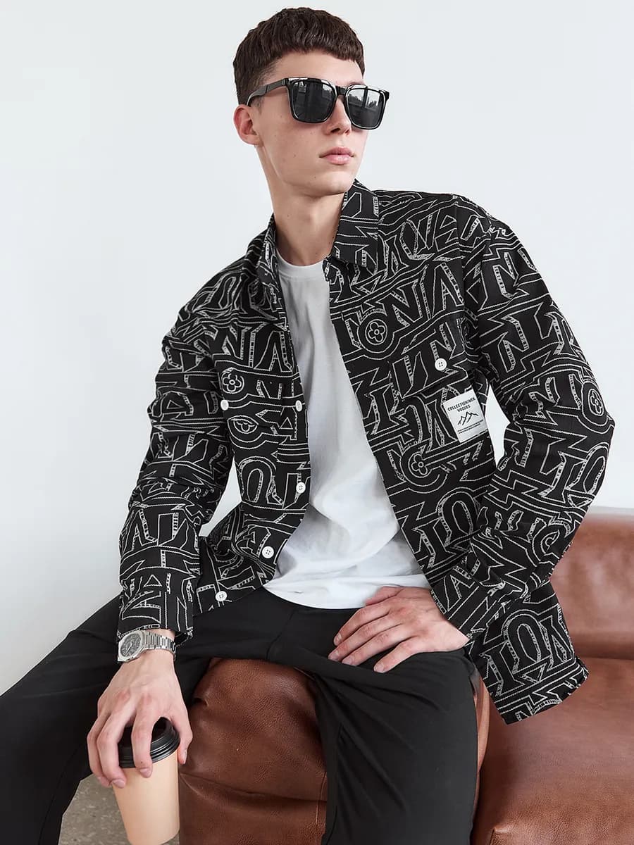 Джинсовая рубашка оверсайз с длинным рукавом