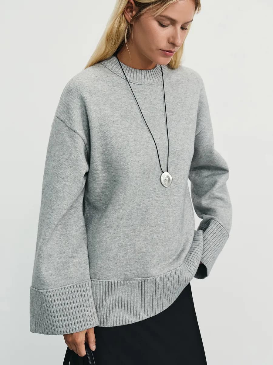 Джемпер оверсайз вязаный удлиненный в офис