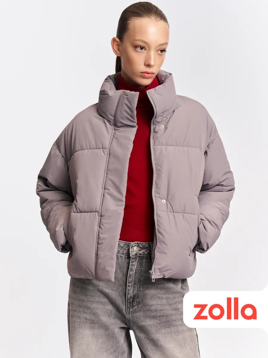 Короткая женская куртка с воротником