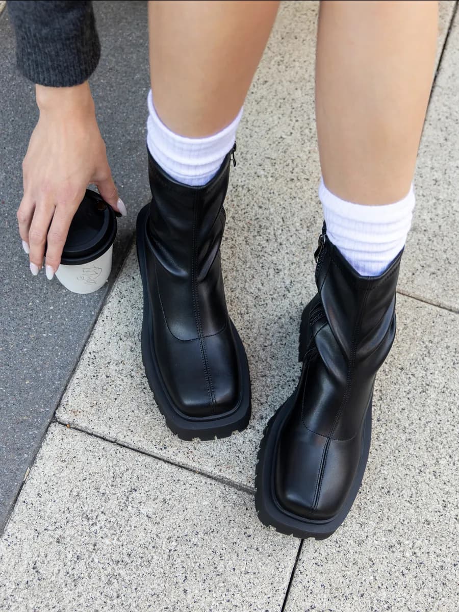 Ботинки демисезонные на платформе чулки