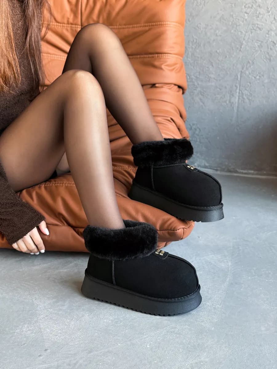 Угги зимние короткие на платформе с мехом