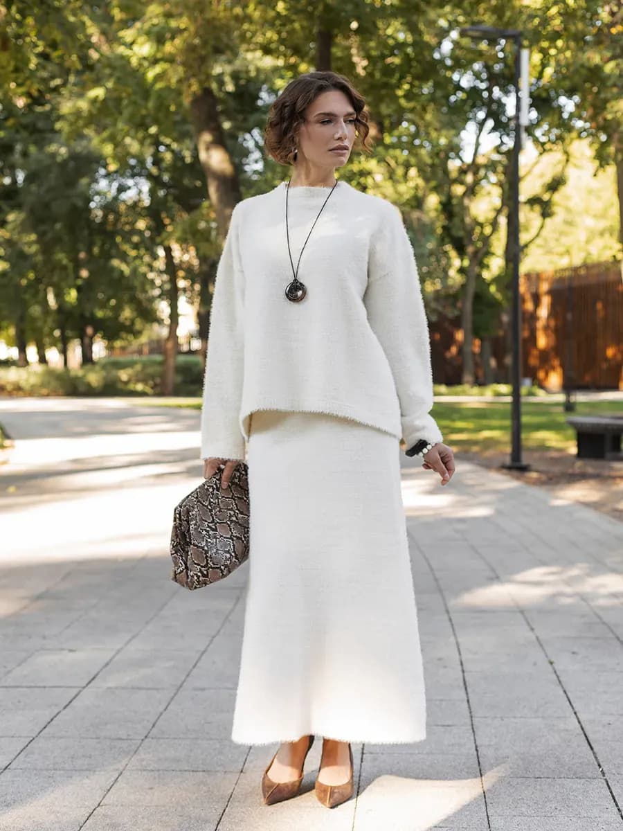 Костюм трикотажный вязаный кофта с юбкой