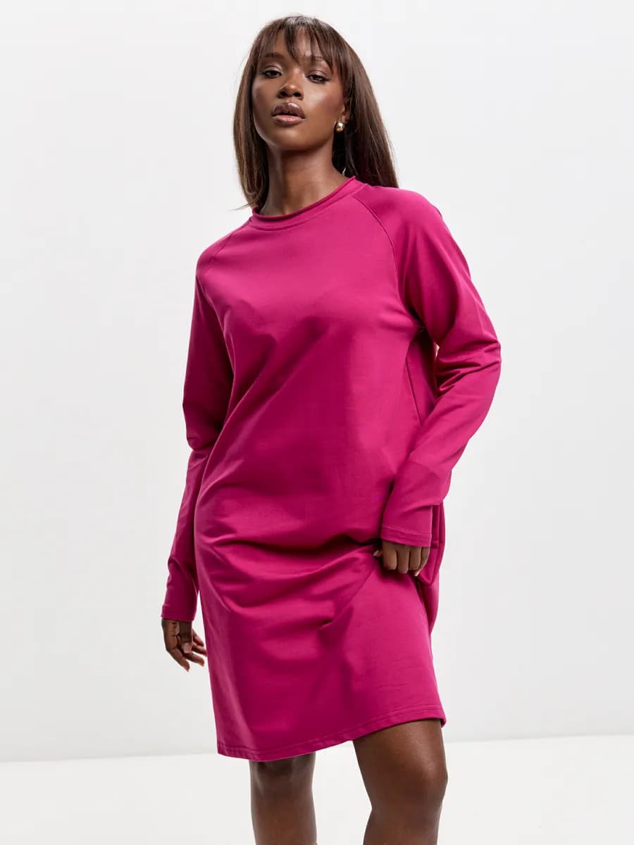 Платье повседневное весеннее короткое оверсайз