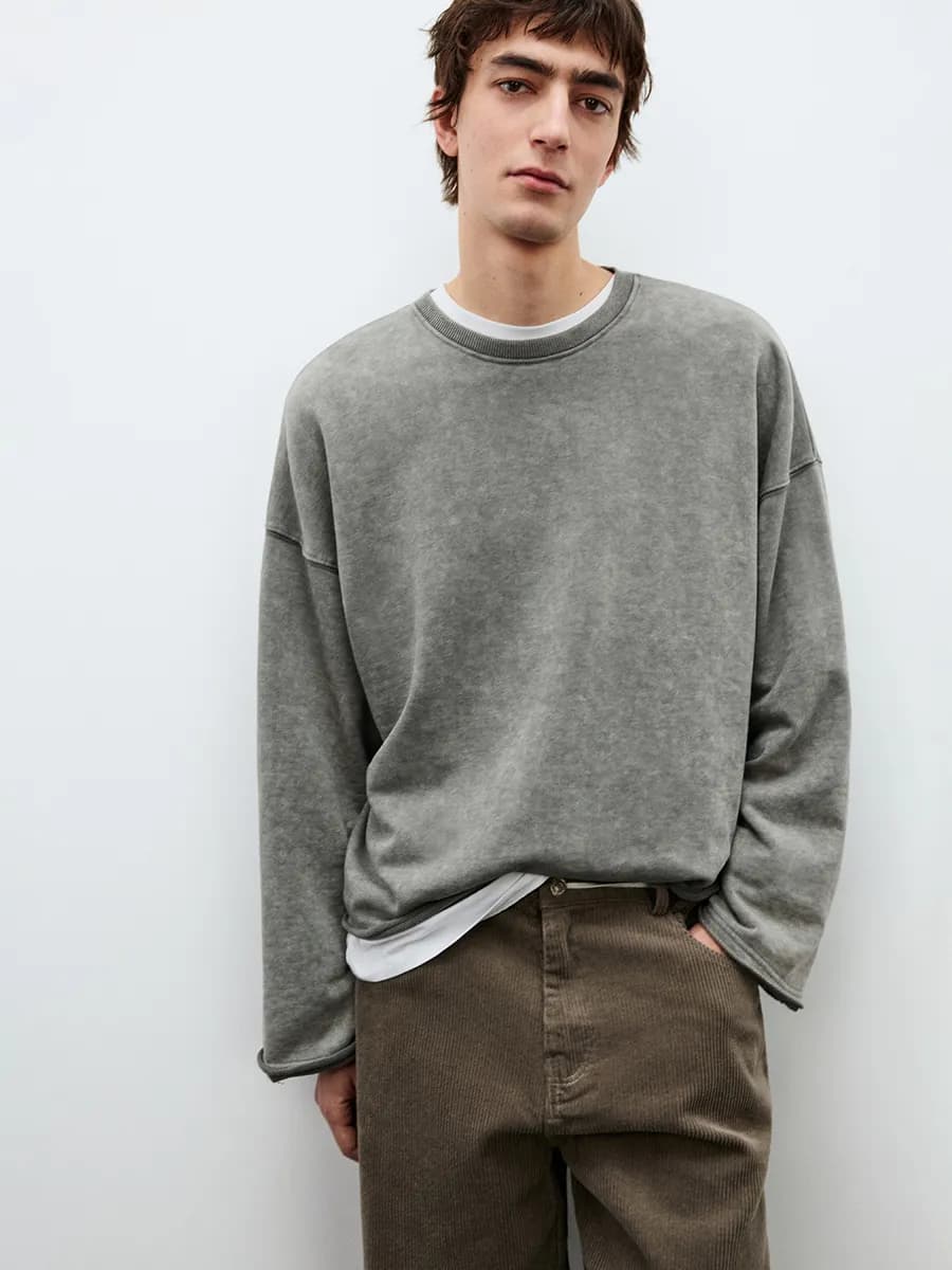 Свитшот из футера с вареным эффектом