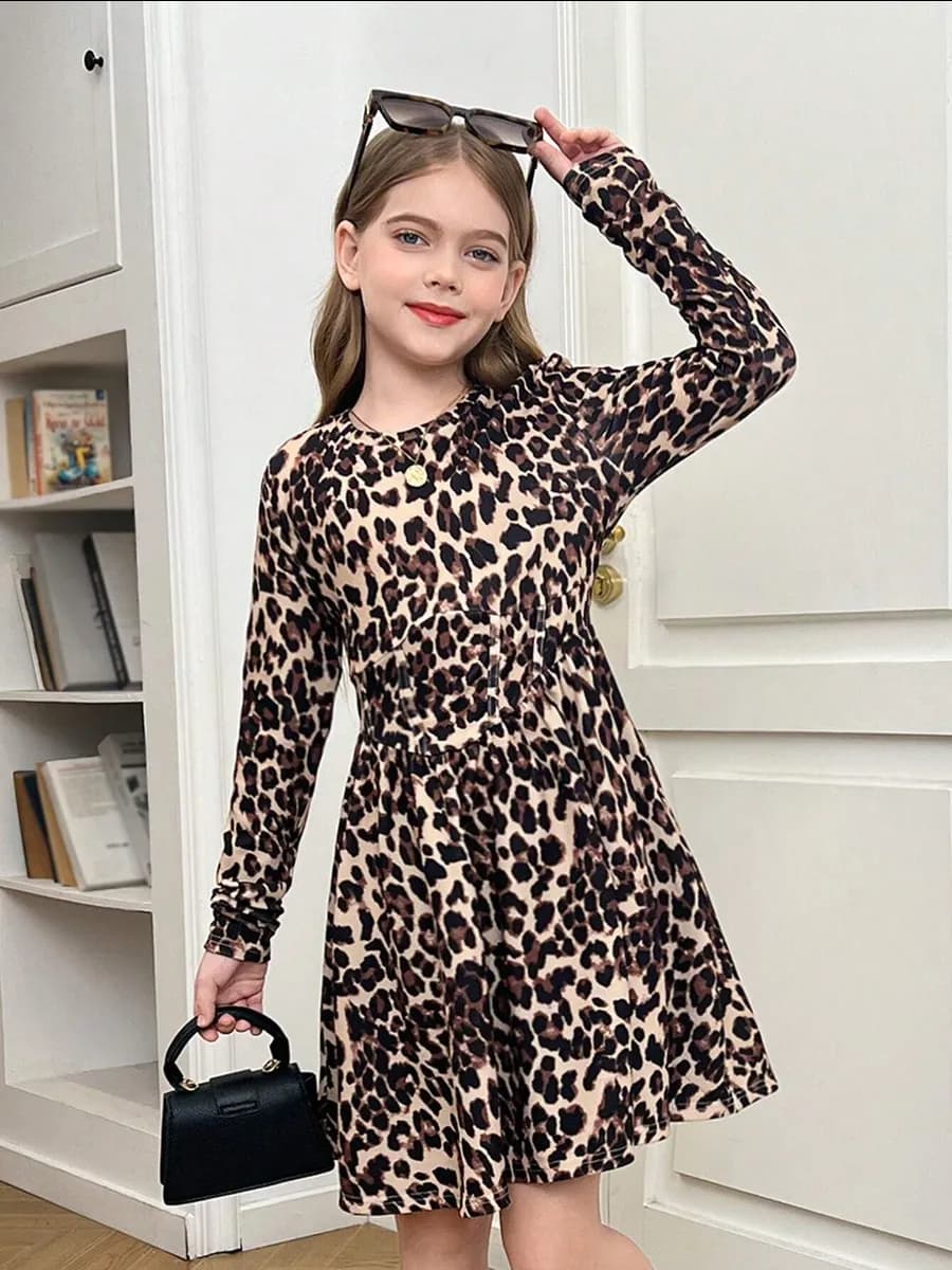 Платье для девочки праздничное леопардовое