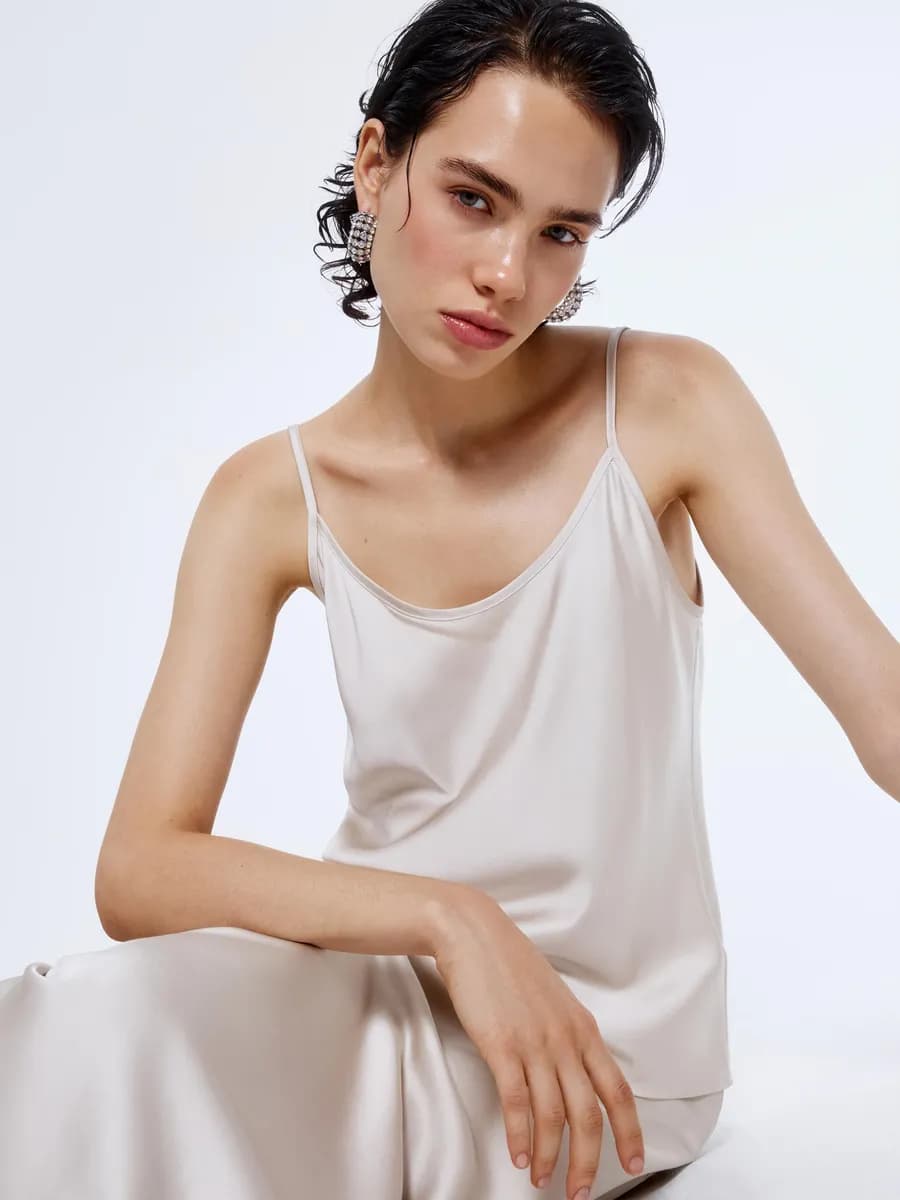 Топ из вискозного сатина