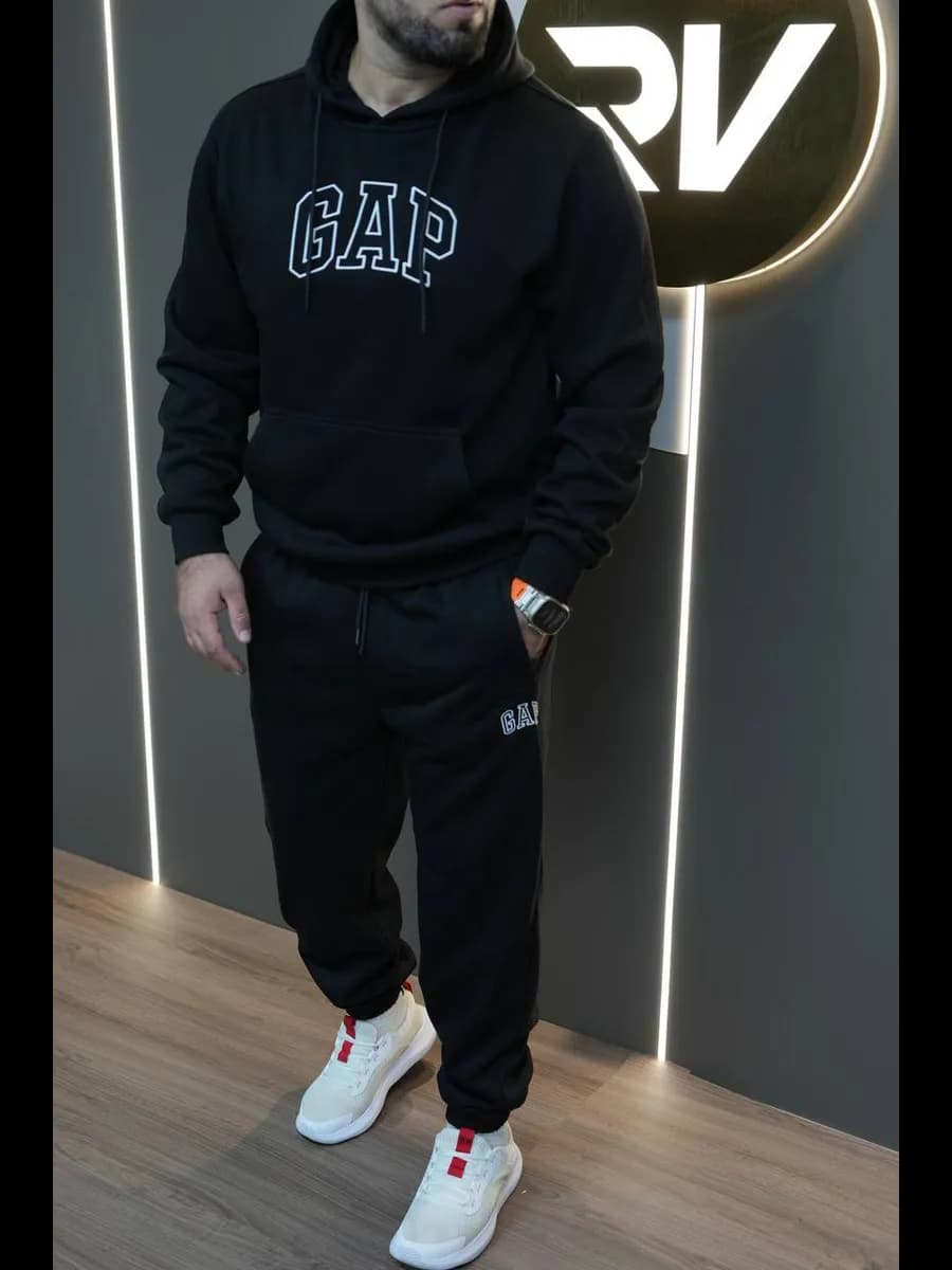 Теплый спортивный костюм с начесом черный