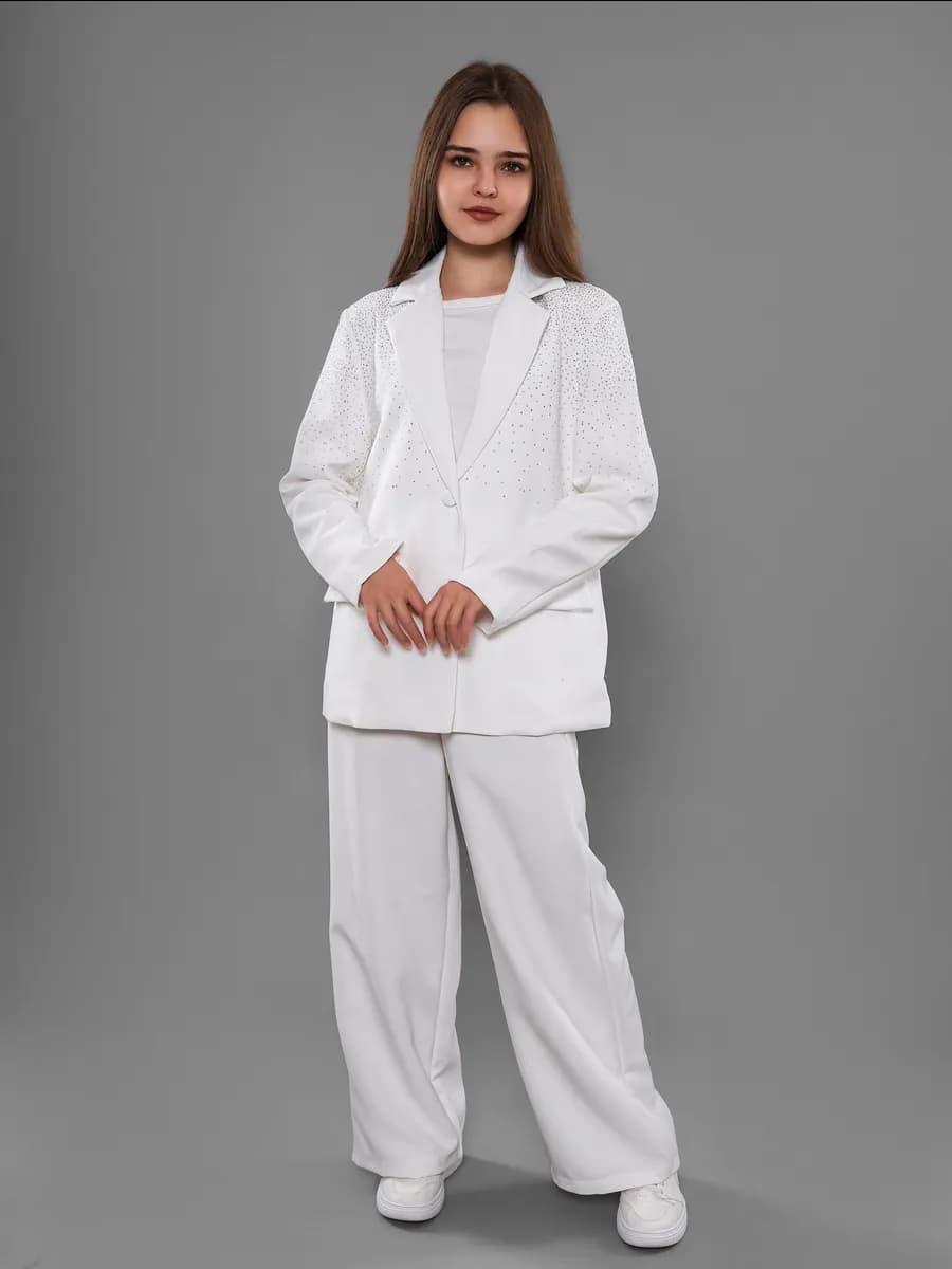 Костюм брючный праздничный со стразами