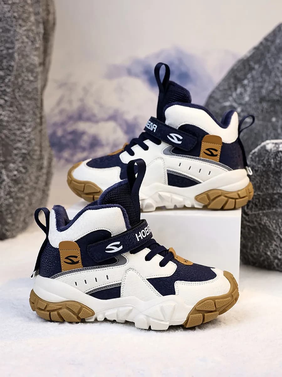 Зимняя спортивная обувь для подростков