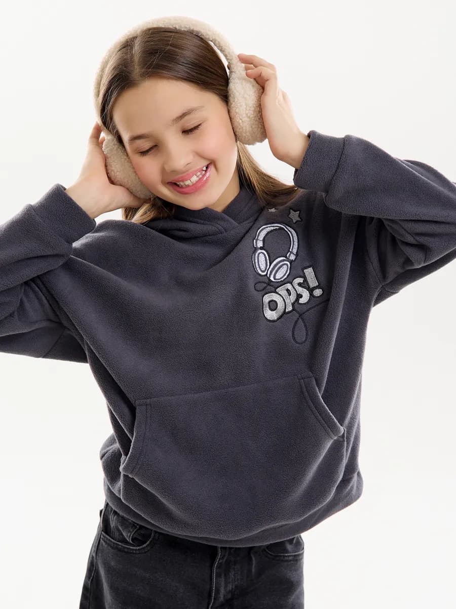 Толстовка С капюшоном и вышивкой