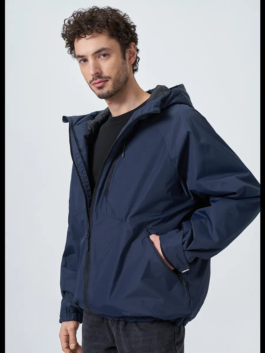 Демисезонная куртка с водоотталкивающей пропиткой