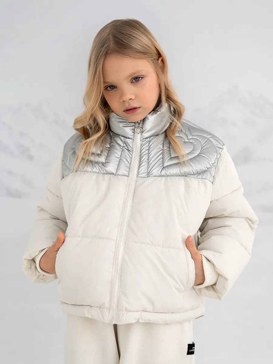 Демисезонная куртка короткая