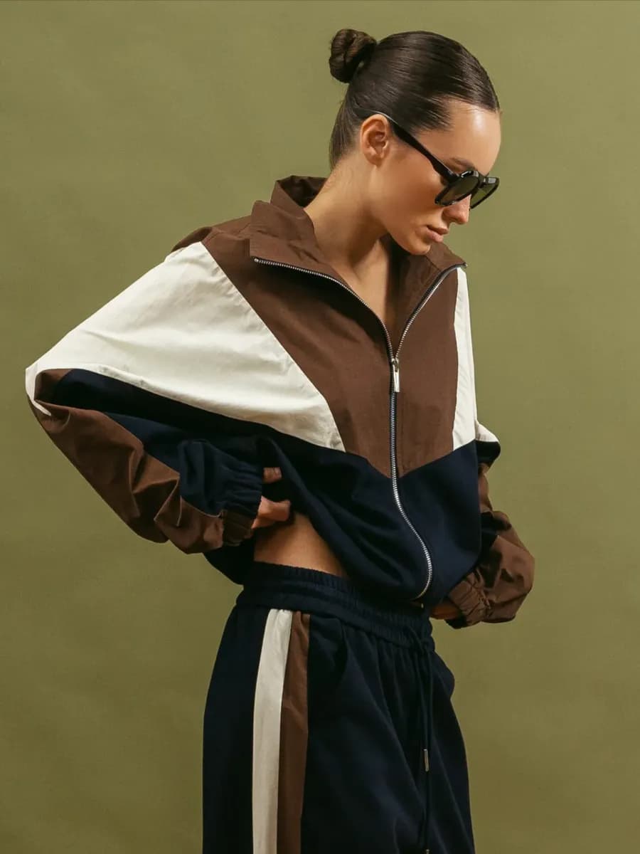 Спортивный костюм женский