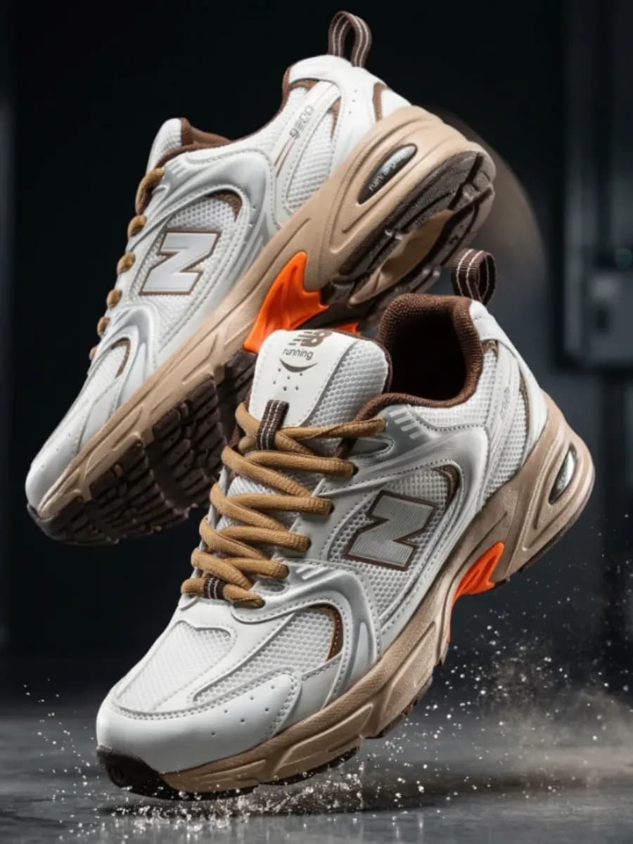 Кроссовки спортивные женские